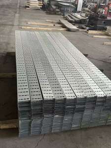 Bandeja portacables perforada galvanizada de gran venta para edificios comerciales con función de disipación de calor - Product Image 6