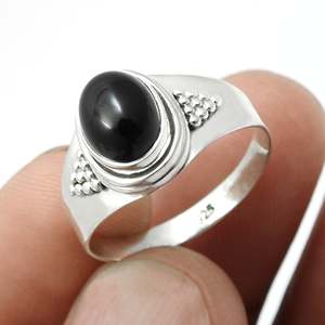 Bague éternité en argent sterling 925 de haute qualité avec pierre précieuse onyx noir taille ovale, bijou fin classique de style bohème - Product Image 3