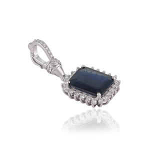 Nouveautés : Pendentif statement ouvrable en or blanc 14 carats pour femme, saphir bleu et diamants taille octogonale, design unique - Product Image 3