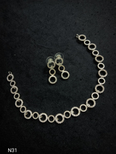 Ensemble de bijoux de mariée en diamant américain classique Collier et boucles d'oreilles en deux pièces pour mariage Style classique à la mode - Product Image 3