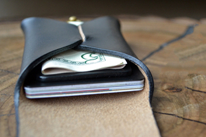 Luxury Handmade Stitch-Free Leather <b>Wallet</b> One Piece Construction Minimalist Card <b>Holder</b> Wholesale Supplier LSSW-0040 - Product Image 4