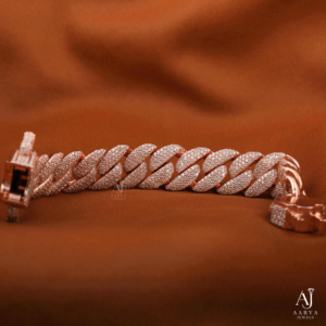 สร้อยข้อมือแต่งงานสุดหรูสำหรับทุกเพศ AARVA JEWELS ชุบทองคำชมพูและโรเดียม ประดับด้วยโมอิสซาไนต์ทรงกลมเจียระไนแบบบริลเลียนท์ พร้อมดีไซน์รูปสัตว์และประดับเพชรแบบไมโครเพฟ - Product Image 5