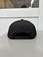 Casquette Snapback à 5 Panneaux à Visière Plate Perforée Découpée au Laser avec Logo Personnalisé et Cordon, Fabriquée au Vietnam, Style Sportif Confortable