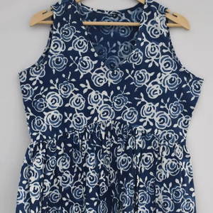 En gros, Débardeur pour femme sans manches, col en V, à volants, à motifs floraux, en coton indien, style bohème, coupe ample, décontracté d'été, OEM ODM Rajasthan - Product Image 1
