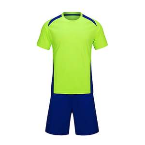 Ensemble de maillot de football à manches courtes pour homme, vert lime néon et bleu marine, avec short assorti, performance sportive athlétique - Product Image 6
