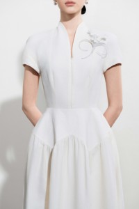 เดรสลำลองขายส่ง ดีไซน์หรูหรา ELORIA SHIRT-COLLAR MIDI DRESS แขนสั้น ทรงเอไลน์ ผ้าทอลายทราย ชุดเดรสสำหรับผู้หญิง - Product Image 5