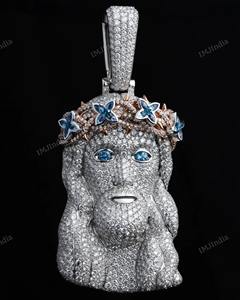 Colgante de Jesús Personalizado con Moissanita |   2.65 pulgadas de altura |   Oro blanco de 14 quilates sobre plata 925 |   Colgante con Incrustaciones de Diamantes para Hombre - Product Image 4