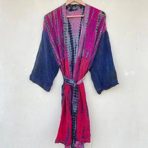 Kimono corto hecho a mano Vintage Rosa y Rojo con tinte de corbata para ella Kimono de seda crepé - Product Image 1