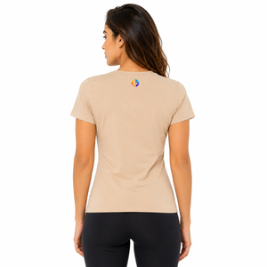 Camiseta de mujer con diseño fresco, ideal para atuendos diarios, con tela cómoda, detalles impecables, diseño personalizado y logotipo. - Product Image 3