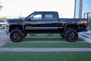 Obtenez un véhicule d'occasion 2017 Crew Cab SLT Off-Road Series - Product Image 5