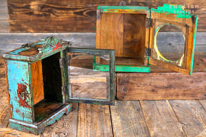 Vitrina de Pared de Madera Pintada Estilo Vintage con Una Puerta y Estante Colgante para Almacenamiento, Mueble Decorativo para Casa de Campo, Hotel u Hogar - Product Image 6