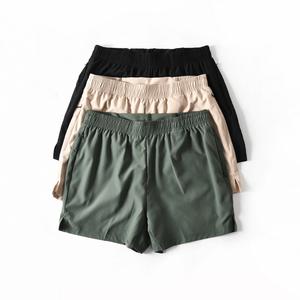 Nouveaux shorts de sport deux pièces pour hommes, élastiques, respirants, tricotés, unis, décontractés, pour le fitness et le quotidien - Product Image 4