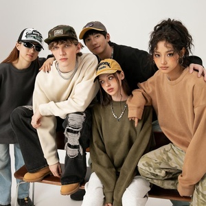 เสื้อสเวตเตอร์เปิดไหล่สำหรับผู้ชายและผู้หญิงเสื้อสเวตเชิ้ตไม่มีไหล่ขนาดใหญ่พิเศษลายจุดบุโลโก้ตามสั่ง420gsm - Product Image 2