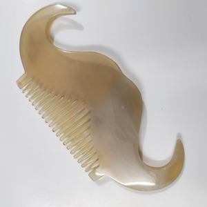 Peine de cuerno natural bonito y pequeño, peines multiusos para masaje de barba de color natural, precio de fábrica fácil de usar para salón de estilo de bolsillo - Product Image 6