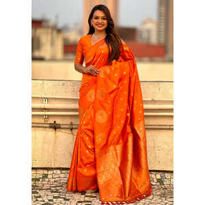 Sari en soie douce orange Elite Weaves, tissé double Zari, avec bordure paon, pour robes de bal - Product Image 5
