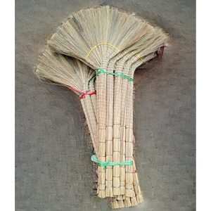 ไม้กวาดหญ้าธรรมชาติ 100% ไม้กวาดหญ้าทำมือ เหมาะสำหรับทำความสะอาดทั้งภายในและภายนอกอาคาร แข็งแรง น้ำหนักเบา และใช้งานง่าย - Product Image 1