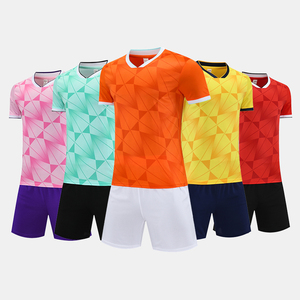 Conjunto de Uniforme de Fútbol Personalizado 100% Poliéster Transpirable para Adultos Unisex, Uniformes de Entrenamiento con Logotipo Impreso - Product Image 2