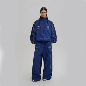 Survêtement réfléchissant 2 pièces pour homme, coupe-vent, tendance USA 2026, vêtements de sport, fournisseur, services OEM avec impression personnalisée - Product Image 1