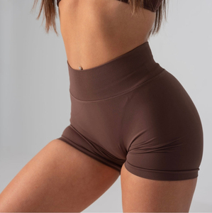 Shorts transpirables de color sólido de primera calidad para mujer, diseño personalizado, estilo urbano, hechos de algodón. - Product Image 1