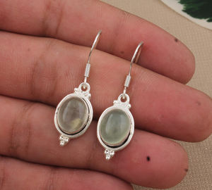 ต่างหูห้อยประดับมูนสโตนสีน้ำเงินธรรมชาติคุณภาพสูง เงินแท้ 925 หรูหรา ประณีต สำหรับผู้หญิง เครื่องประดับอัญมณีชั้นดี ของขวัญสำหรับงานปาร์ตี้ - Product Image 3