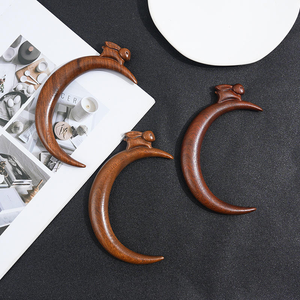 Pasadores de Pelo Dobles Retro de Madera con Elementos Animales, Estilo Europeo Americano de Alta Gama, de Seda Dorada y Madera de Sándalo, Artesanía en Madera para Niños - Product Image 5