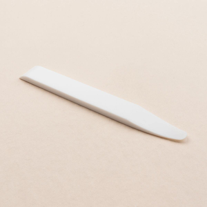 Plioir en os naturel de 4 pouces en matériau organique pour reliure de livres, style art populaire animal poli - Product Image 2