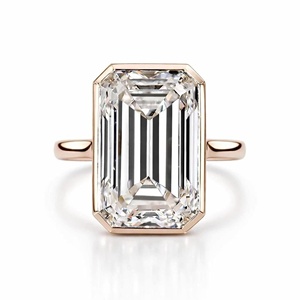 แหวนหมั้นเพชรทรงเหลี่ยมมรกต 10 กะรัต เพชรเพาะเลี้ยง ทองคำแท้ 10K 14K 18K ดีไซน์เครื่องประดับชั้นดี รับรองโดย IGI สี E VVS - Product Image 3
