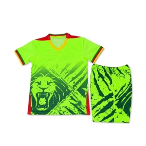 Conjunto de Camiseta de Fútbol Sublimada con Estampado de León Morado para Niños, Cuello en V, Manga Corta, Absorbe la Humedad, Elástico en Cuatro Direcciones - Product Image 4