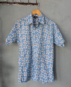 เสื้อเชิ้ตลำลองแขนสั้นพิมพ์ลายดอกไม้สำหรับผู้ชาย สีฟ้าอ่อน คอปกผ้าฝ้าย ใส่ในฤดูร้อน - Product Image 6