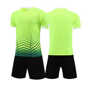 Camiseta de Fútbol Clásica Vintage para Hombre, Uniforme Deportivo para Competición 2026 Maanify - Product Image 3