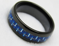 Bague en carbure de tungstène noir avec incrustation en fibre de carbone bleue, alliance de mariage bombée hautement polie pour hommes, bijoux sportifs pour hommes en gros