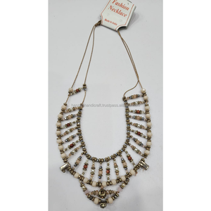 Collier en résine épaisse avec perles uniques, bijoux faits à la main, style statement - Product Image 2