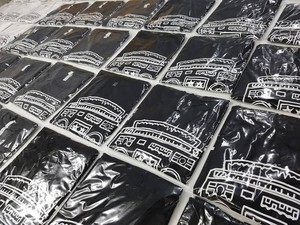 เสื้อยืดแฟชั่นผู้ชายแบบสั่งทำพิเศษ ผ้าฝ้ายเนื้อแน่น ทรงหลวมใส่สบายทุกวัน พร้อมบริการผลิตแบบ OEM ระดับมืออาชีพ - Product Image 5