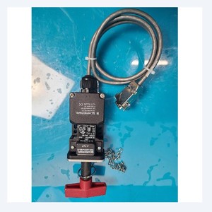 SCHMERSAL AZ-16122VRK-M20-2354 Utilisé comme pièce détachée d'équipement semi-conducteur d'occasion - Product Image 2