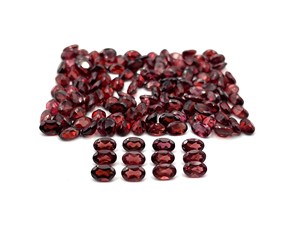 Pierre précieuse naturelle grenat du Mozambique, taille ovale rouge facettée, plusieurs tailles disponibles pour la fabrication de bijoux - Product Image 2