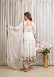 Vestido de fiesta de georgette con bordado de lentejuelas y detalles de codificación, listo para usar, con parte inferior y dupatta completamente cosidos. - Product Image 3