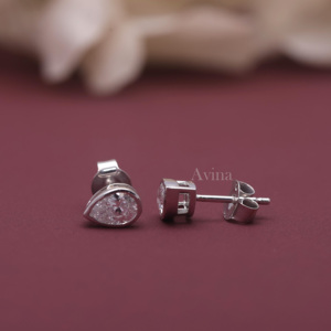 Pendientes de Diamante Cultivado en Laboratorio con Certificación IGI, Corte Pera, Plata de Ley 925, Cierre de Rosca - Product Image 3