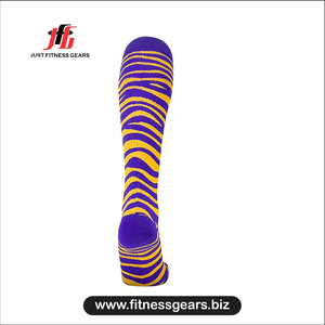 Calcetines hasta la Rodilla, Rayados en Morado y Amarillo, Transpirables, de Punto, Calcetines de Compresión para Baloncesto para Adultos - Product Image 3