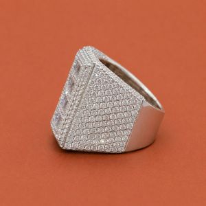 Elegante Anillo de Plata de Ley 925 con Moissanita y Diamantes VVS, Personalizado, de Lujo, Estilo Hip Hop - Product Image 4