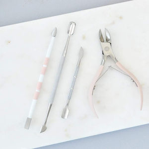 ที่ขูดหนังกำพร้า กำจัดเจลยาทาเล็บ และที่ดันหนังกำพร้าและช้อนทำความสะอาดเล็บ ชุดอุปกรณ์ทำเล็บมือและเล็บเท้า 2 ชิ้น - Product Image 5