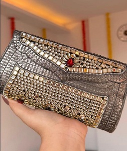 Pochette Kundan personnalisée en laiton plaqué or, sac à main de soirée traditionnel orné, pour femme, mariage, fête, ethnique - Product Image 4