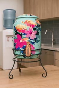 Distributeur d'eau extérieur en cuivre floral avec robinet en cuivre sur support métallique - Product Image 3