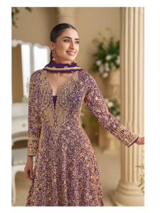 Vestido Anarkali de Diseñador Sayuri, Modelo Parampara, en Tela Georgette, con Bordado Intenso, Lentejuelas y Trabajo Zarkan, Ideal para Bodas, Superventas - Product Image 5