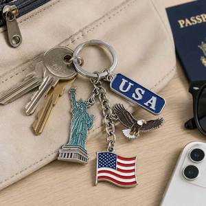 Porte-clés en métal personnalisé souvenirs touristiques des États-Unis avec breloques en émail souple pour boutique de cadeaux de voyage aux États-Unis - Product Image 3