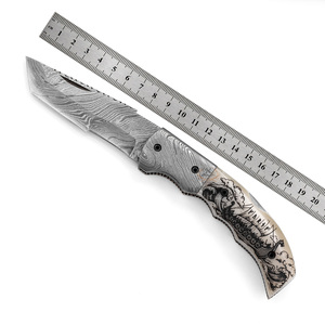 Cuchillo Plegable de Acero de Damasco de Grado Industrial Personalizado - Mango de Hueso de Camello con Grabado Láser - Storm Voyager 19cm de Longitud Total - Product Image 2
