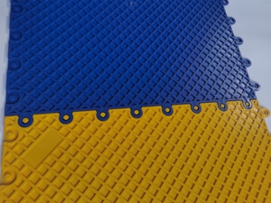 กระเบื้องปูพื้นพลาสติก PVC แบบโมดูลาร์สำหรับงานหนัก เหมาะสำหรับโรงซ่อมรถยนต์ โรงรถ พื้นแบบประกบต่อกันสำหรับอุตสาหกรรม - Product Image 4