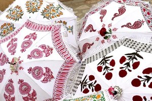 Sombrilla india hecha a mano: Sombrilla de algodón para bodas, decoración para fiestas (26 pulgadas) - Product Image 2