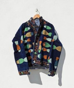 Chaqueta de Lona con Bordado Sujani de Textil Rajasthani con Diseño de Peces, Disponible en Todas las Tallas - Product Image 6