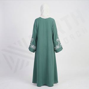 สินค้ามาใหม่ เสื้อผ้าอิสลามแขนยาวคุณภาพสูง ไซส์ใหญ่ ชุดอาบายะห์สำหรับผู้หญิง สวมใส่สบาย ชุดมุสลิม ดีไซน์หรูหราทันสมัย - Product Image 2