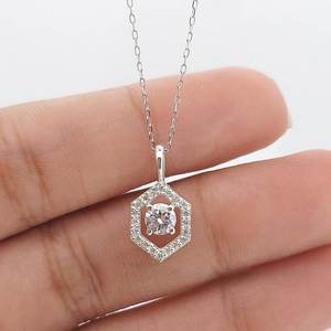 Collier vintage élégant en or blanc 18 carats avec diamant de laboratoire taille brillant 1,30 carat E VVS certifié IGI, plaqué rhodium - Product Image 1